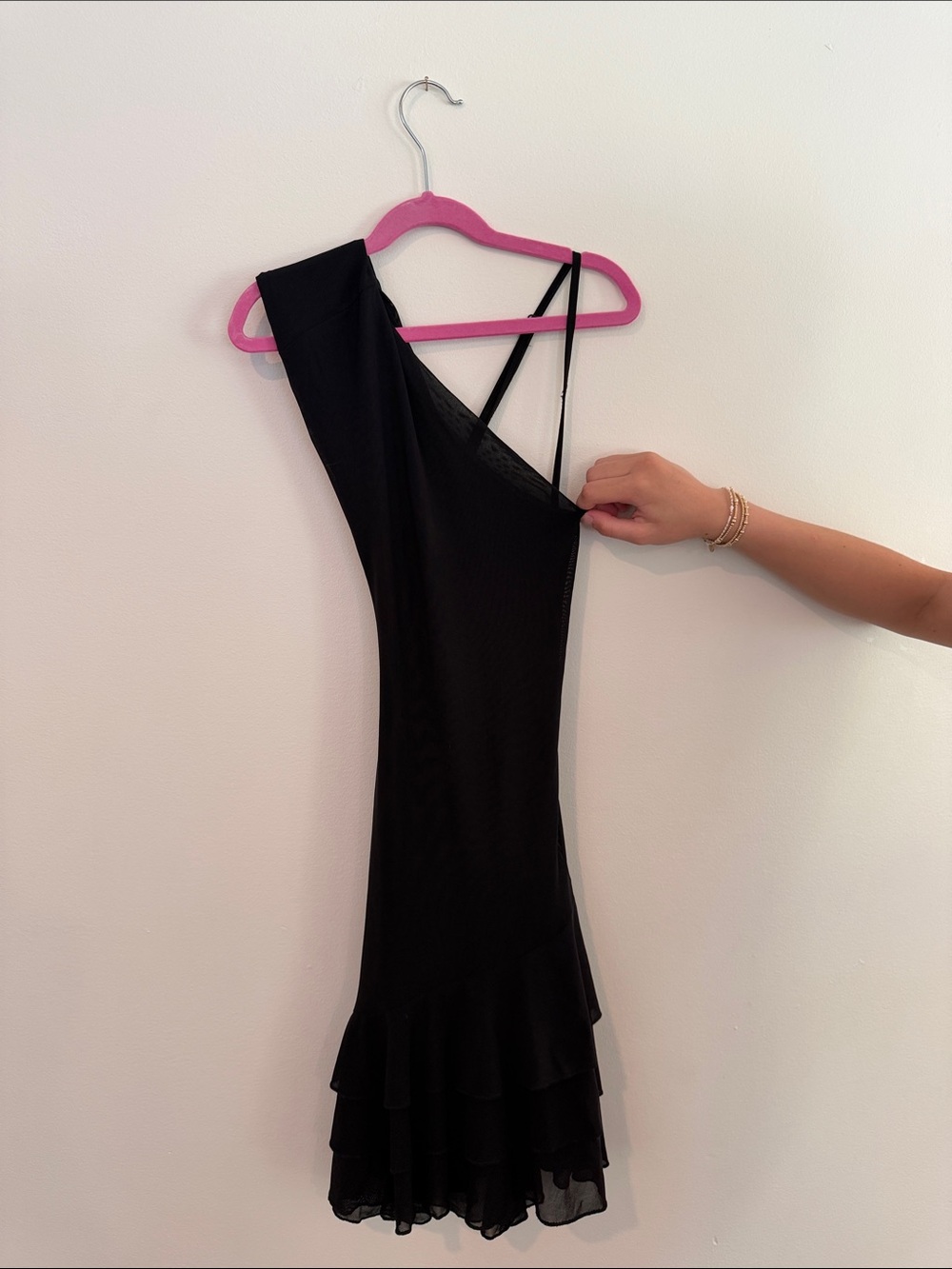 Peppermayo Black One-Shoulder Ruffled Hem Dress - Picture 2 of 4
